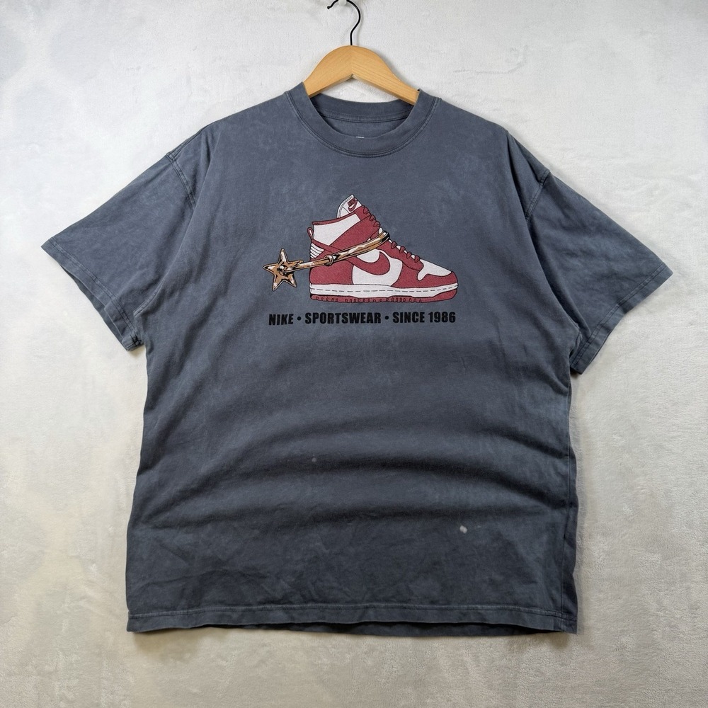 Nike Men's Shirt L Gray Sportswear Max90 Vintage Dunk Graphic Tee Loose Fit